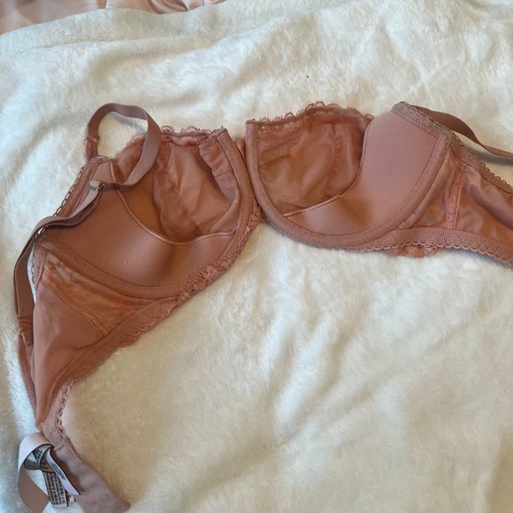 Victoria's Secret Wicked Unlined Balconette Bra in cafe creme size 32DDD/32F - Picture 7 of 11